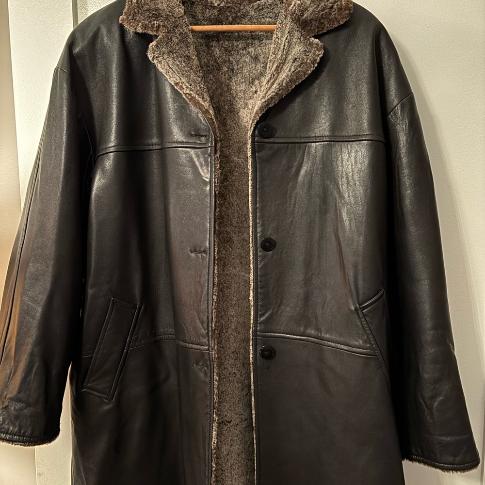 Black Coat: Genuine leather/Reversible/Oversized/Soft/Vintage